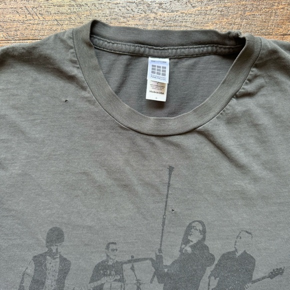 VTG Y2K Womens Small Gray U2 "VERTIGO 05" Tour Concert Distressed Tee - Picture 3 of 10